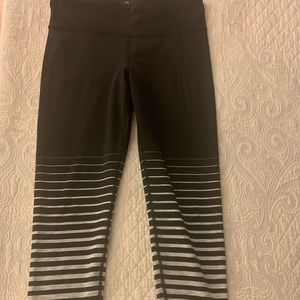 Gap Black and White leggings